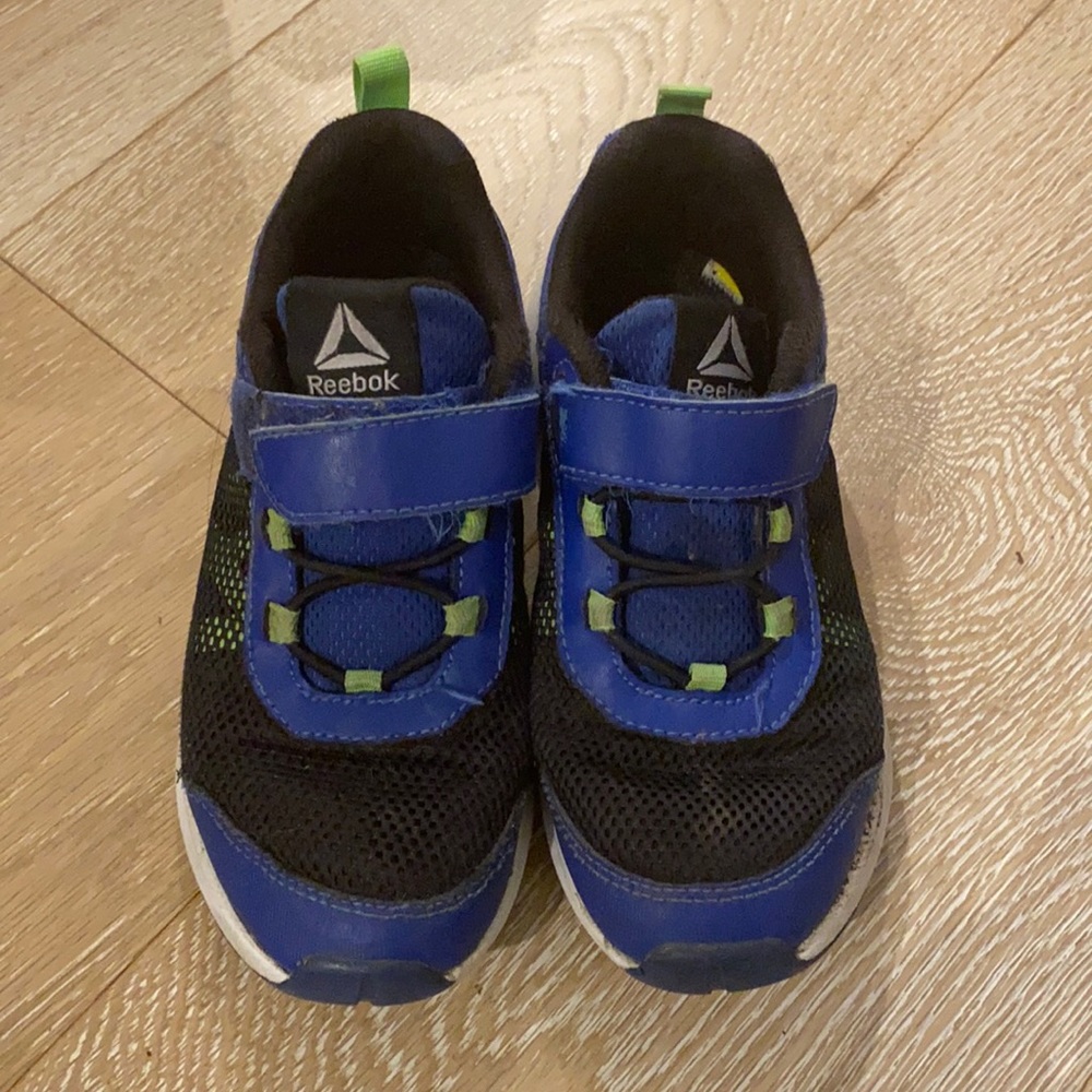 Reebok kids sneakers size 1